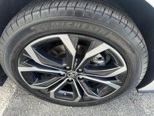 2025 Toyota Sienna Platinum 7 Passenger