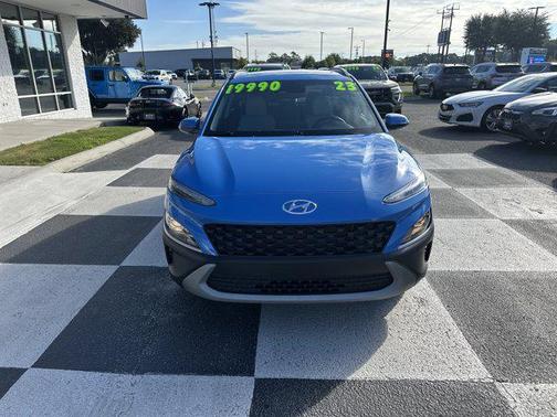 2023 Hyundai KONA SEL