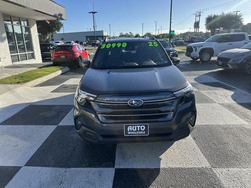 2025 Subaru Forester Premium