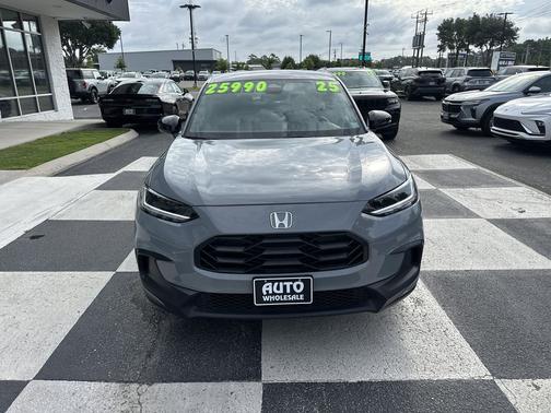 Urban Gray Pearl 2025 Honda HR-V 2WD Sport