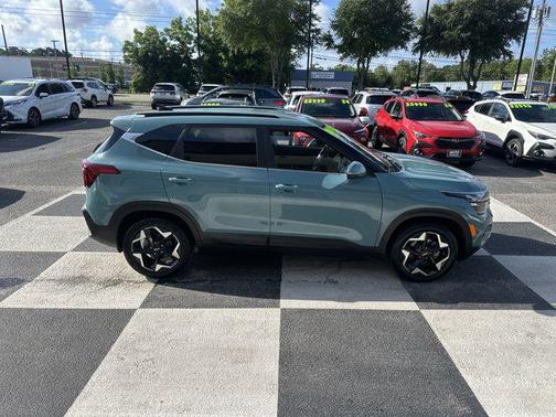 2024 Kia Seltos EX