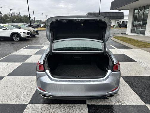 2022 Lexus ES 350 Ultra Luxury