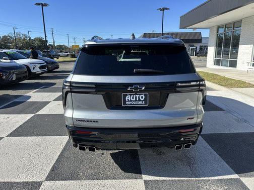 2025 Chevrolet Traverse RS