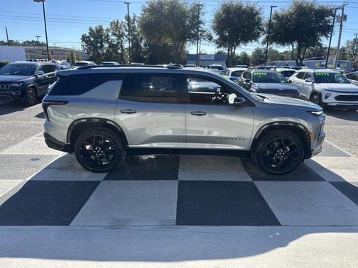 2025 Chevrolet Traverse RS