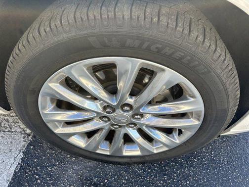 2020 Cadillac XT6 Premium Luxury FWD