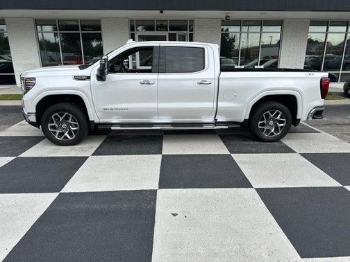 2025 GMC Sierra 1500 SLT