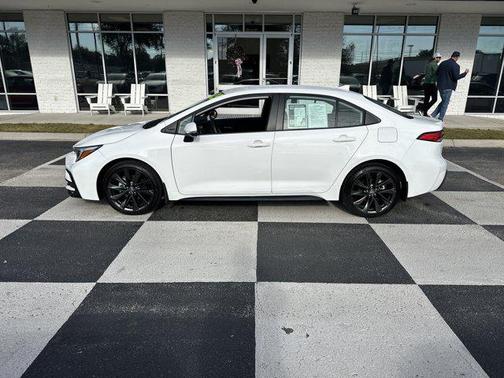 2025 Toyota Corolla SE