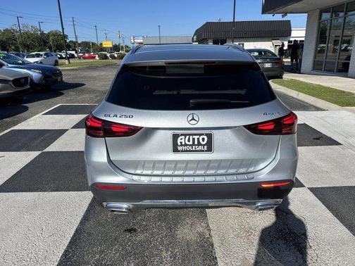 Cirrus Silver Metallic 2026 Mercedes-Benz GLA 250 4MATIC