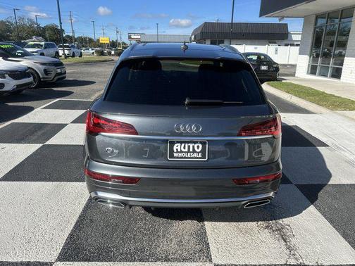 2024 Audi Q5 45 S line Premium