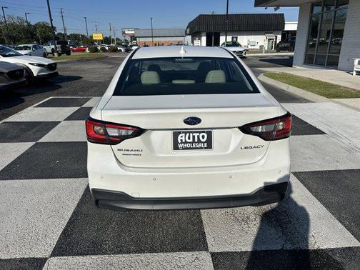 Crystal White Pearl 2022 Subaru Legacy Limited