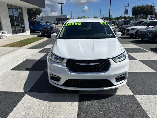 2022 Chrysler Pacifica Hybrid Touring L
