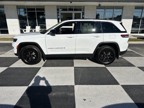2024 Jeep Grand Cherokee Altitude