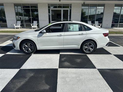 2024 Volkswagen Jetta 1.5T SE