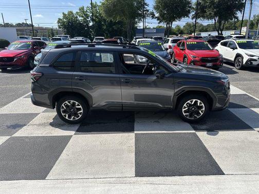 2025 Subaru Forester Base