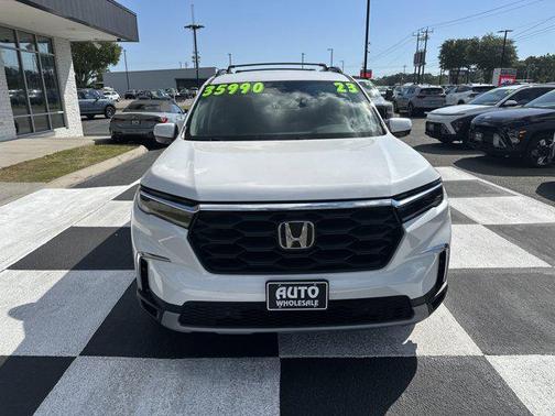 2023 Honda Pilot 2WD EX-L 8 Passenger