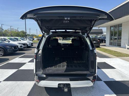 2023 Land Rover Discovery P360 HSE R-Dynamic