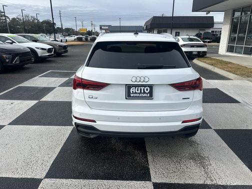 2025 Audi Q3 Premium 45 TFSI S line quattro Tiptronic