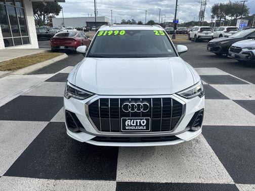 2025 Audi Q3 Premium 45 TFSI S line quattro Tiptronic