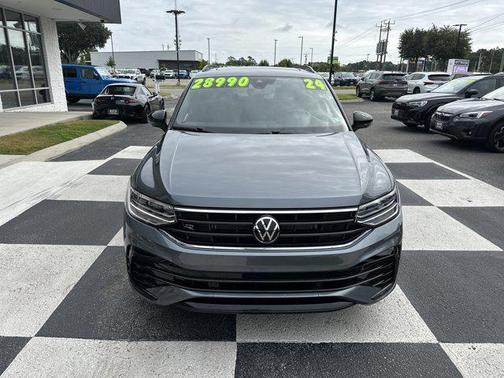 2024 Volkswagen Tiguan 2.0T SE R-Line Black