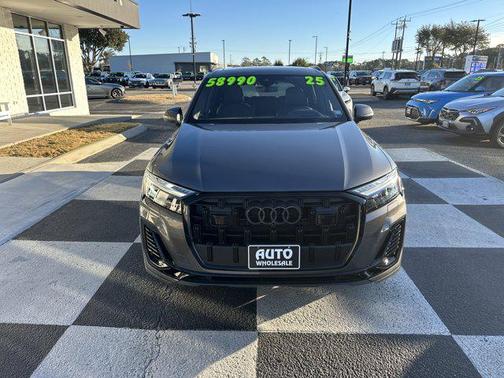 2025 Audi Q7 55 Prestige