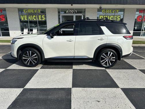 2023 Nissan Pathfinder Platinum 4WD