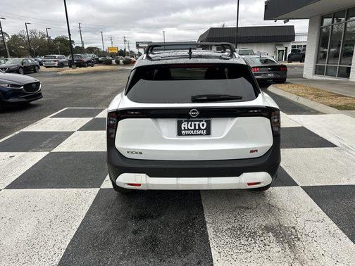 2026 Nissan Kicks SR