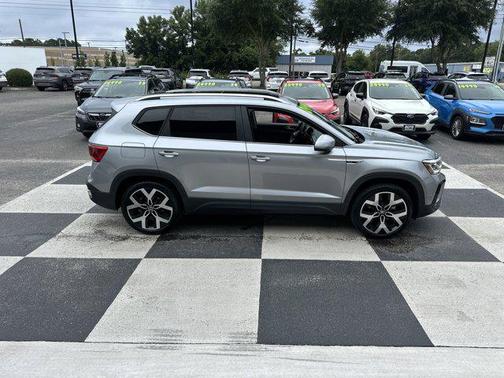 2023 Volkswagen Taos 1.5T SEL