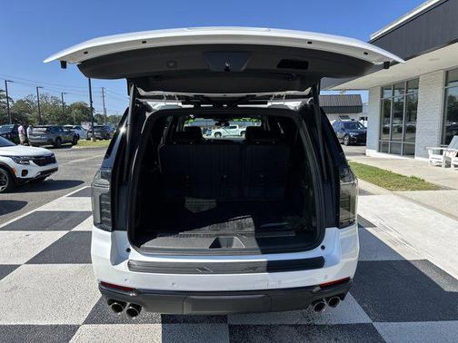 2025 Chevrolet Suburban 4WD Z71