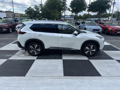 2023 Nissan Rogue SL