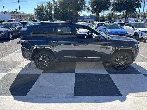 2024 Jeep Grand Cherokee 4xe Anniversary Edition