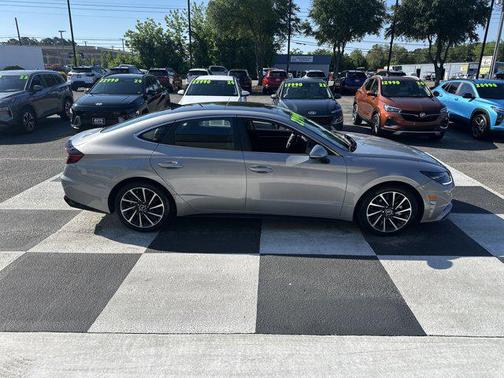 2023 Hyundai SONATA Limited