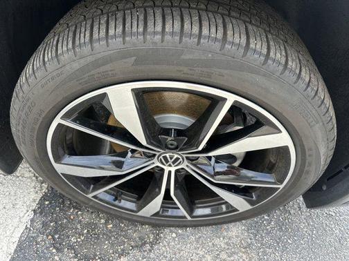 2023 Volkswagen Tiguan 2.0T SEL R-Line 4MOTION