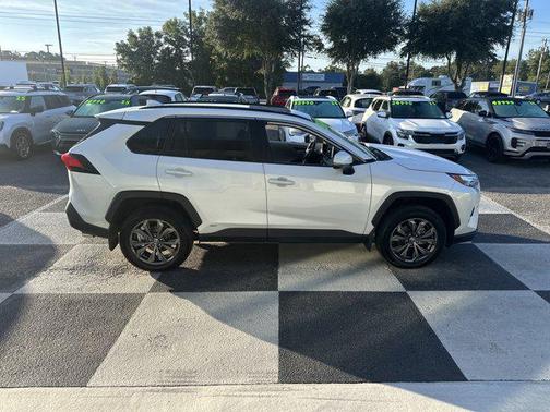 2025 Toyota RAV4 Hybrid XLE Premium