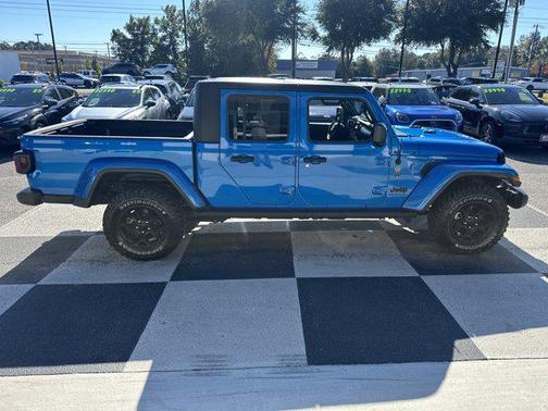 2023 Jeep Gladiator Willys 4x4