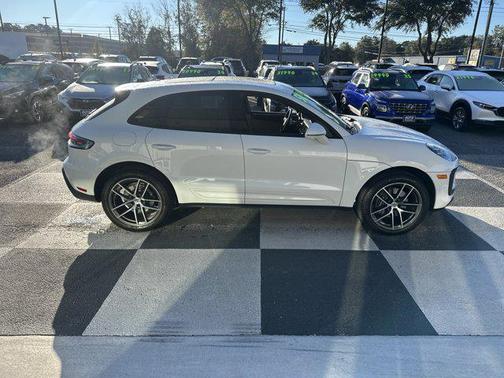 2024 Porsche Macan 