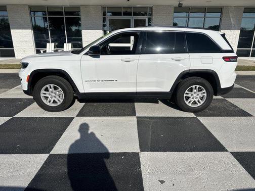 2023 Jeep Grand Cherokee Laredo