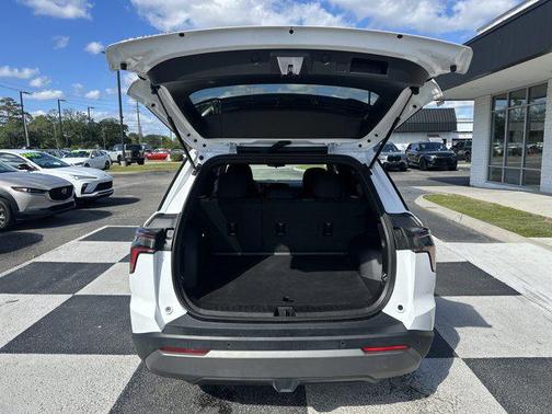 Summit White 2026 Chevrolet Equinox 1LT