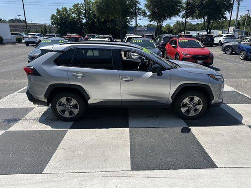 2023 Toyota RAV4 Hybrid LE