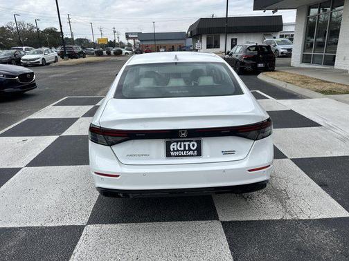 2025 Honda Accord Hybrid Touring