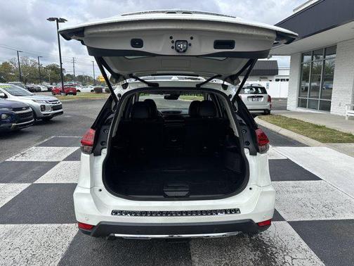 2020 Nissan Rogue SL