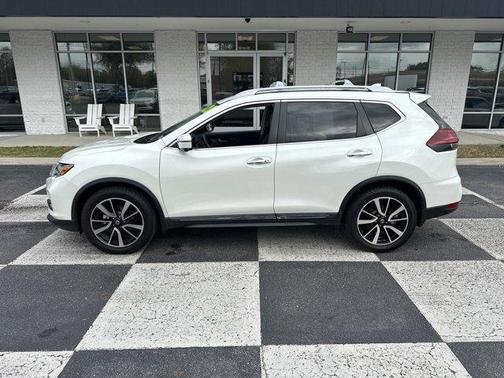 2020 Nissan Rogue SL