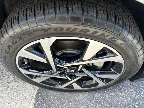 2023 Hyundai KONA Limited