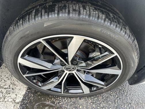 2024 Volkswagen Tiguan 2.0T SEL R-Line 4MOTION