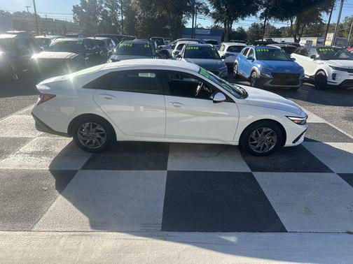 2024 Hyundai ELANTRA HEV Blue