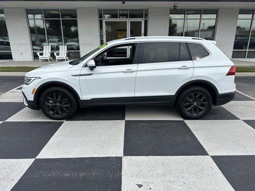 2024 Volkswagen Tiguan 2.0T SE
