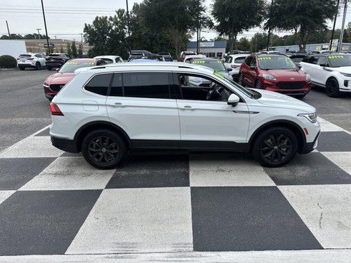 2024 Volkswagen Tiguan 2.0T SE