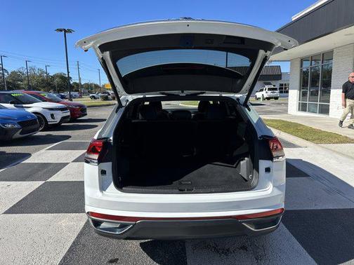 2020 Volkswagen Atlas Cross Sport 2.0T SE