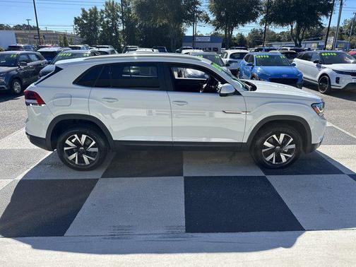 2020 Volkswagen Atlas Cross Sport 2.0T SE