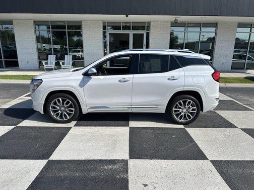 2023 GMC Terrain Denali
