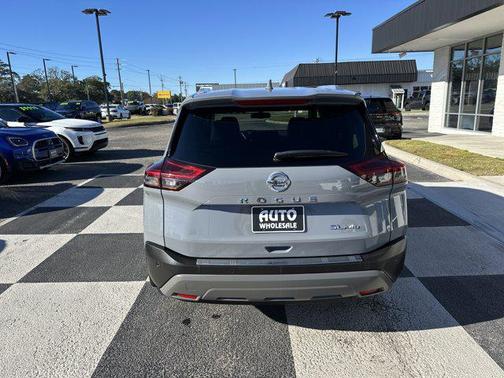 2021 Nissan Rogue SL